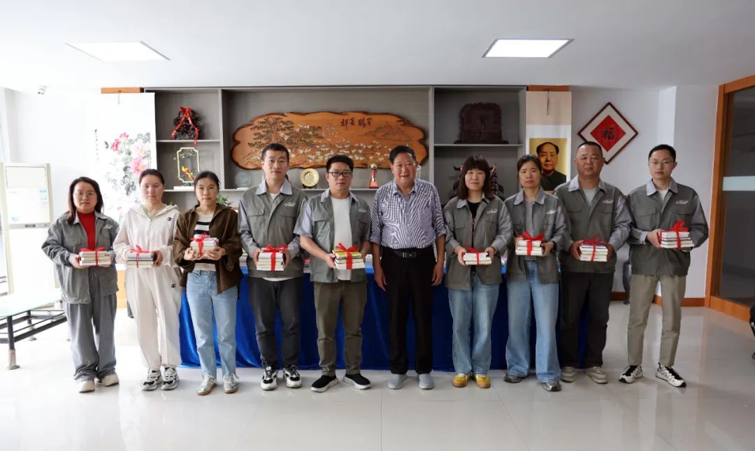 建書香雙鳥，做學習達人 —— 雙鳥機械開展“世界讀書日”贈書活動